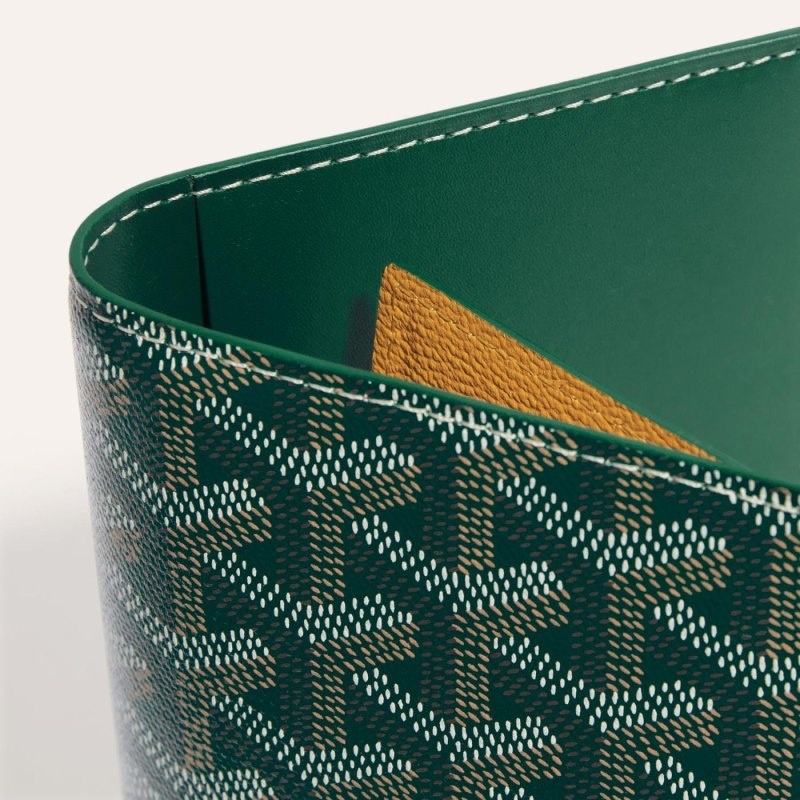 Goyard GRENELLE PASSPORT COVER Green | OOFZ8729