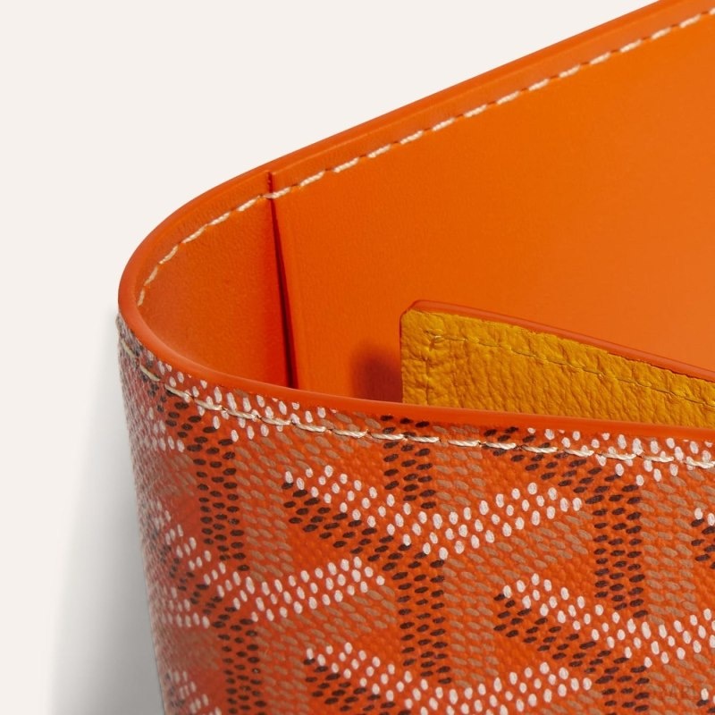 Goyard GRENELLE PASSPORT COVER Orange | VUBM0161